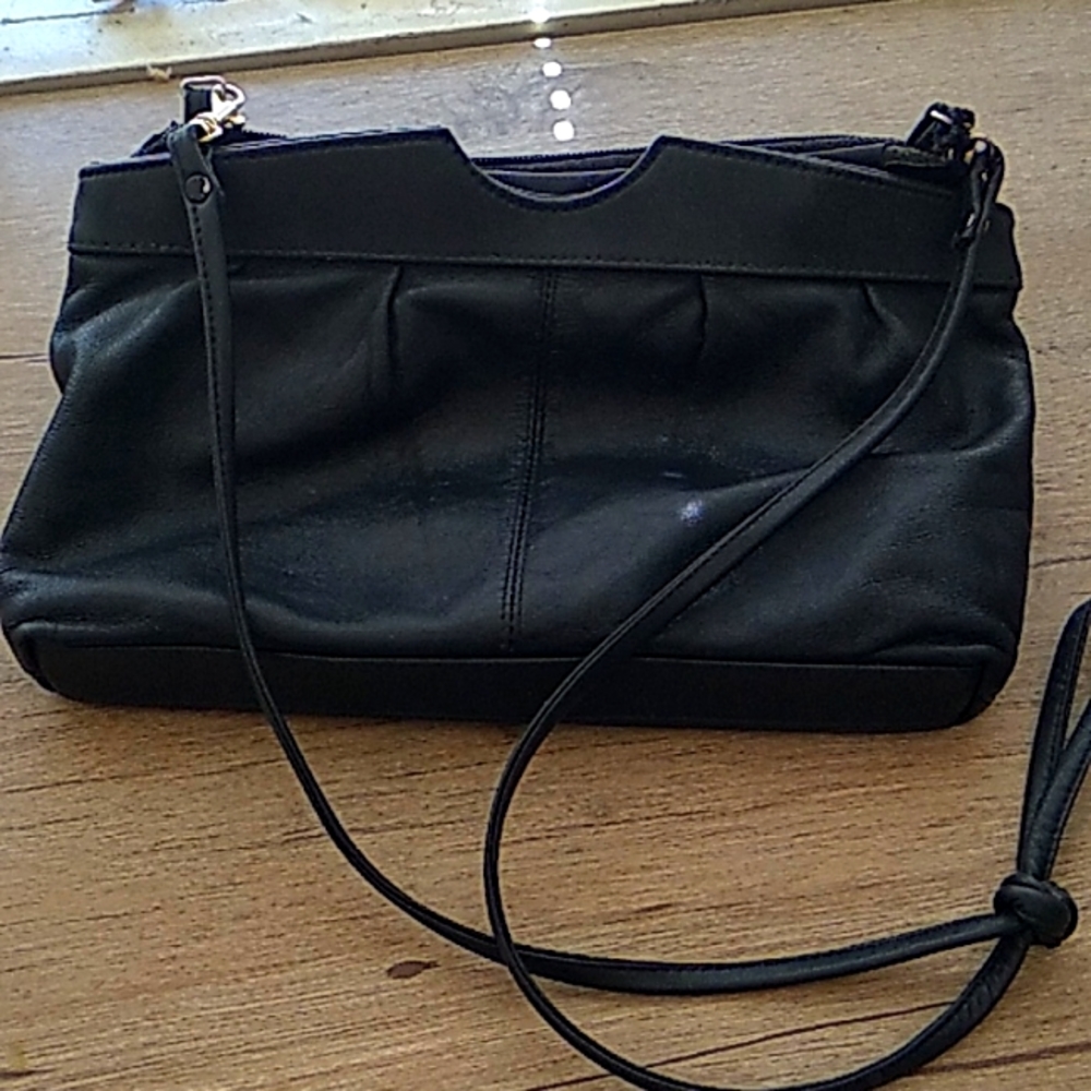Black shoulder bag